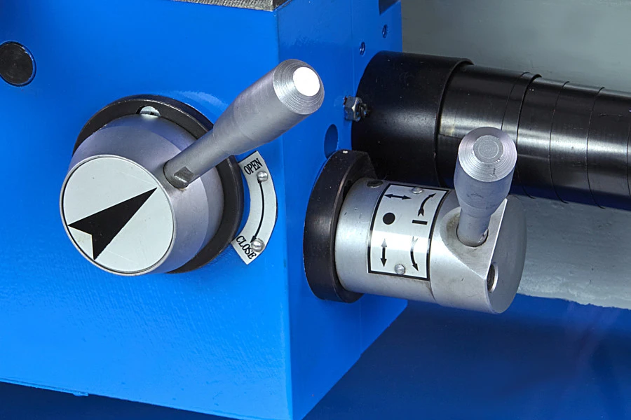 HBM 330 X 600 Metaaldraaibank Compleet 11 HBM 330 X 600 Metaaldraaibank Compleet - Afbeelding 9