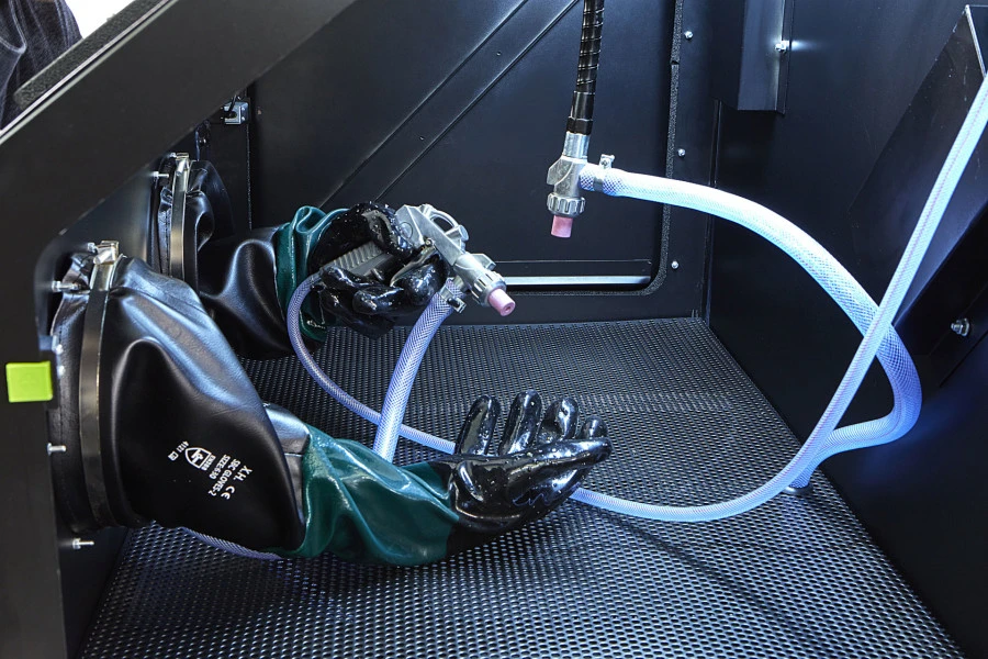 HBM SBC 350 Straalcabine Met Afzuiging - MAT ZWART 8 HBM SBC 350 Straalcabine Met Afzuiging - MAT ZWART - Afbeelding 6